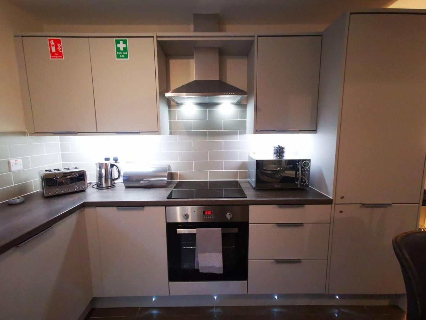 Belfast Central 2 Bedroom Luxurious Modern Stay Екстер'єр фото