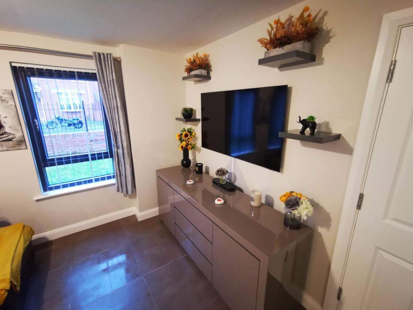 Belfast Central 2 Bedroom Luxurious Modern Stay Екстер'єр фото