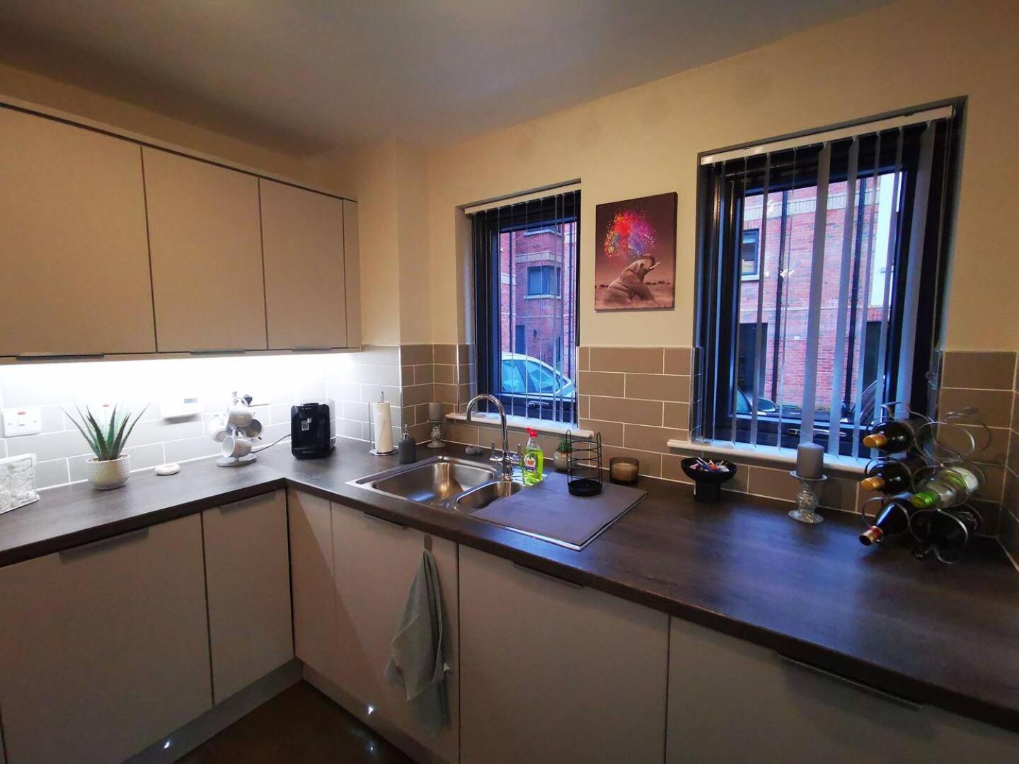Belfast Central 2 Bedroom Luxurious Modern Stay Екстер'єр фото