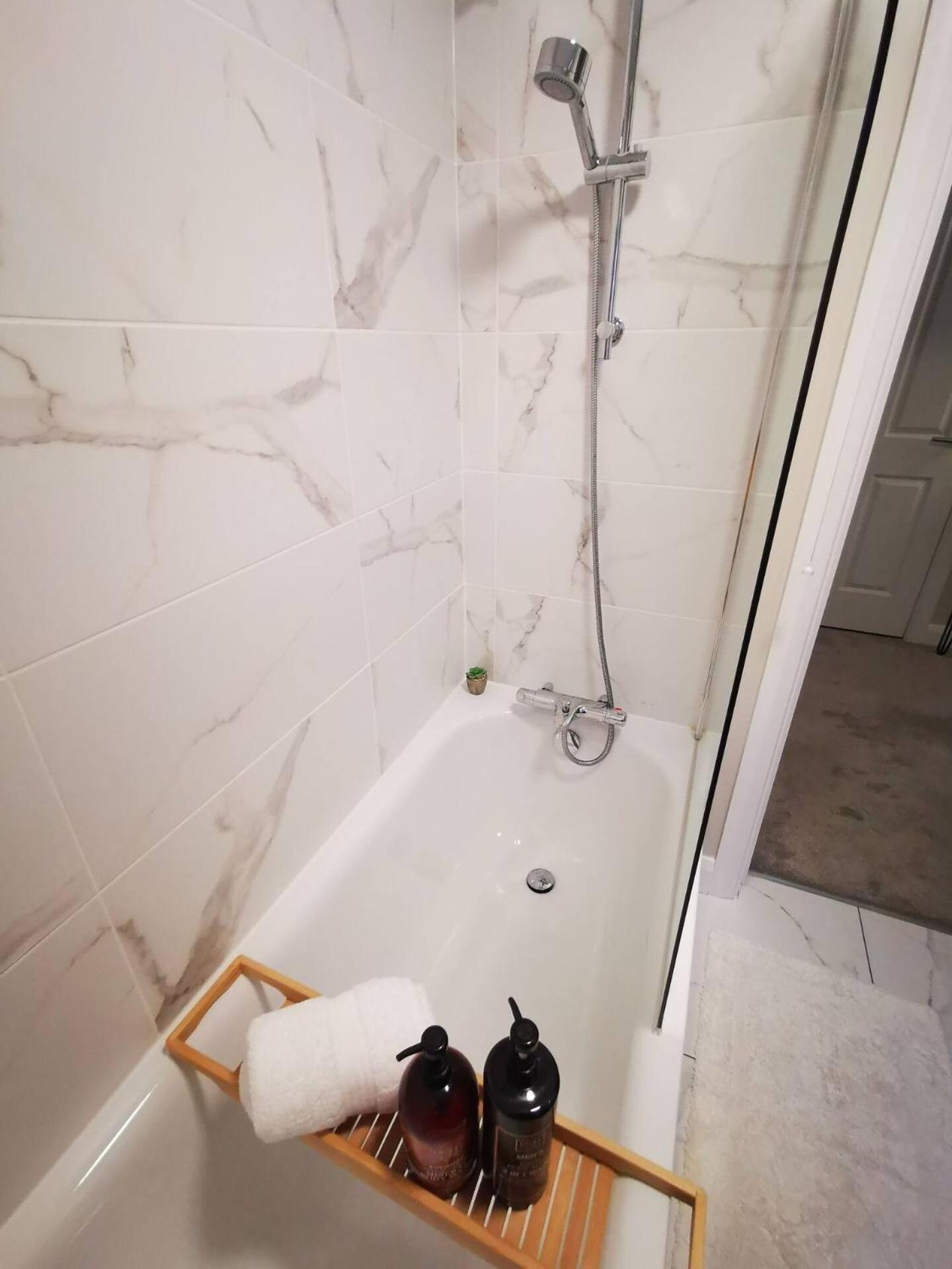 Belfast Central 2 Bedroom Luxurious Modern Stay Екстер'єр фото