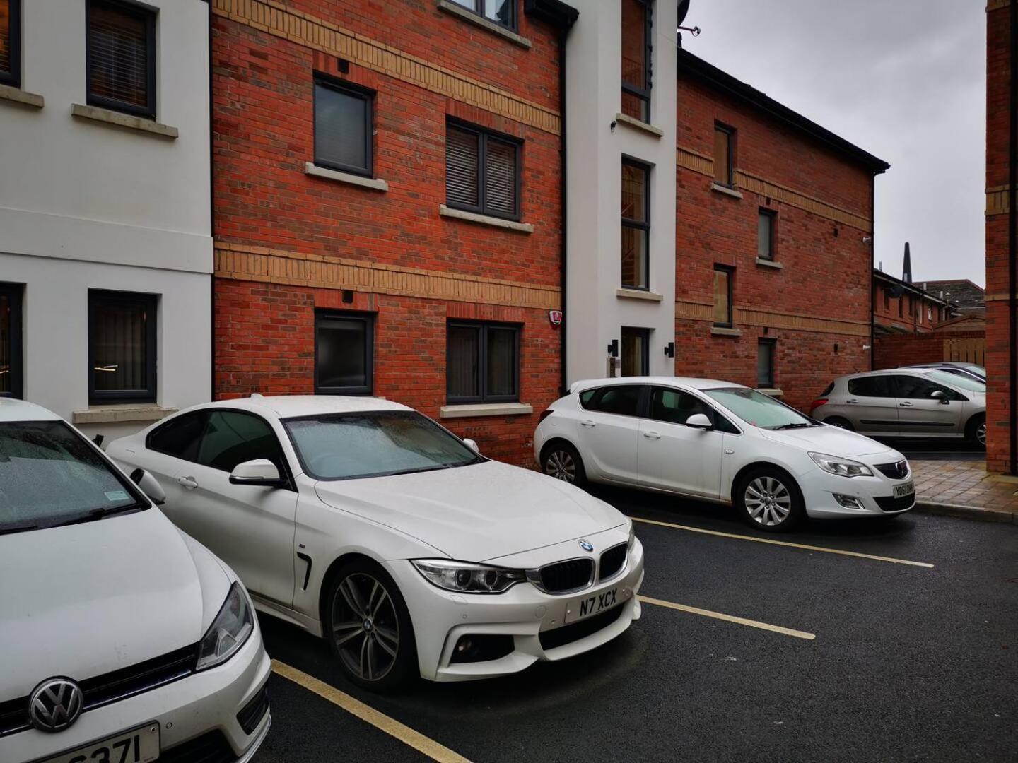 Belfast Central 2 Bedroom Luxurious Modern Stay Екстер'єр фото